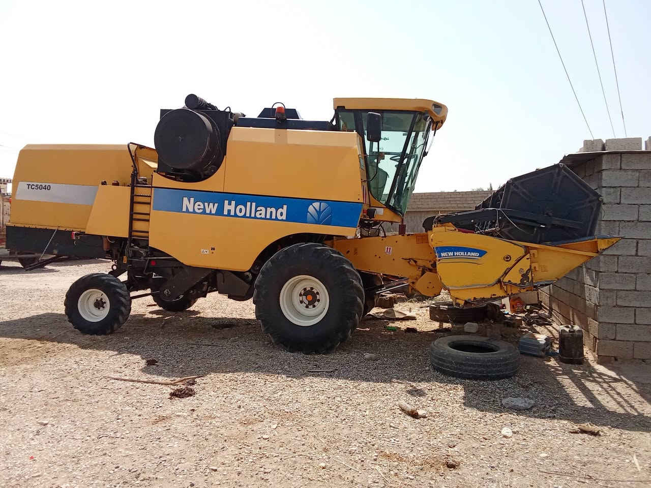 السلام عليكم
حاصده للبيع موديل 12 رقم ذيقار حره 
مكفوله لا طك ولا لحيم محرك شركة 
مكانهه ديالى خانقين للستفسار خاص او الرقم ***********
