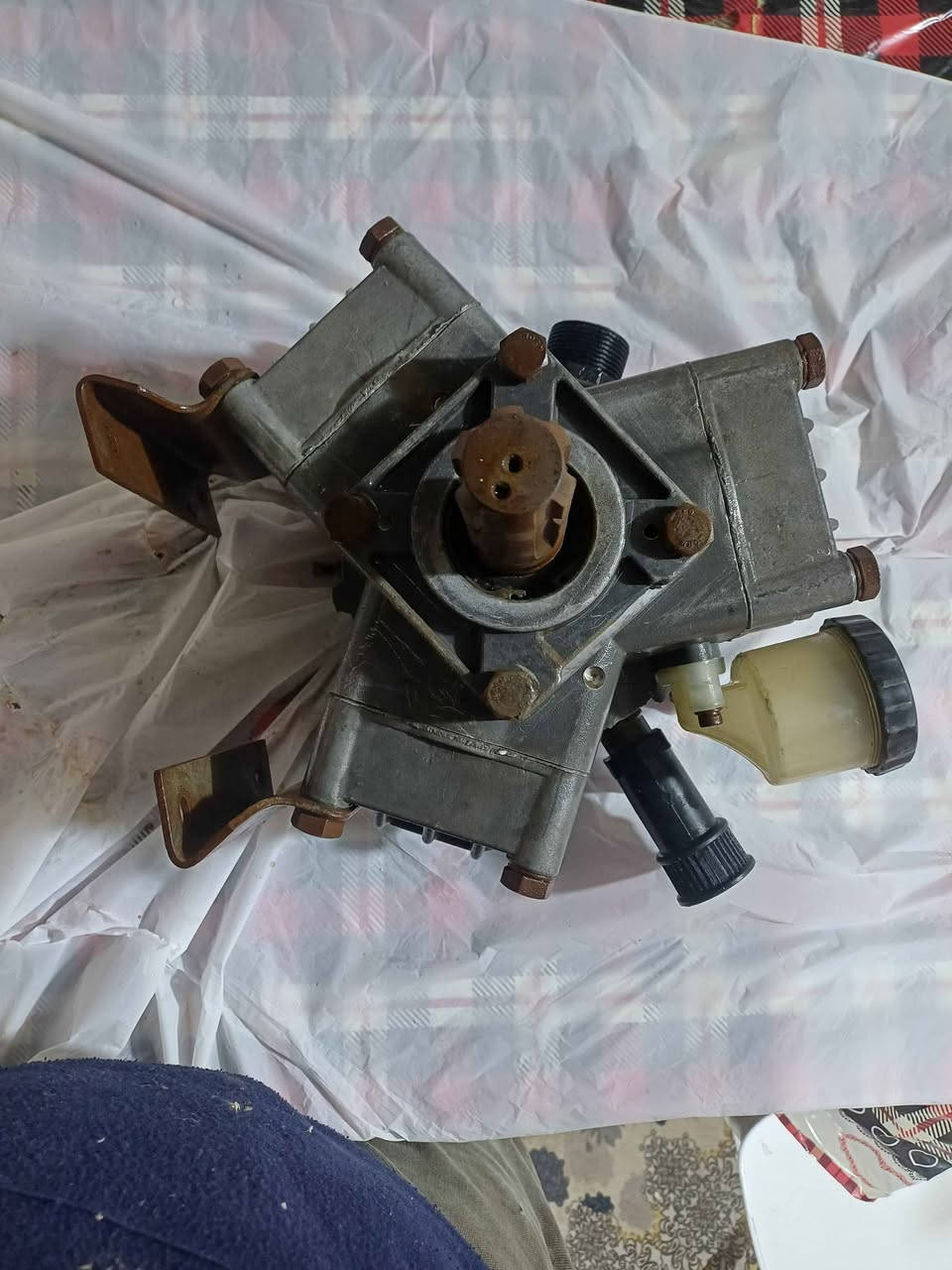 مضخة هولدر زراعي لرش المبيدات والاسمدة بغداد, العراق


**إذا كنت صاحب هذا الإعلان وتريد حذفه لأي سبب، رجاءا أرسل رسالة إلى الدعم الفني**