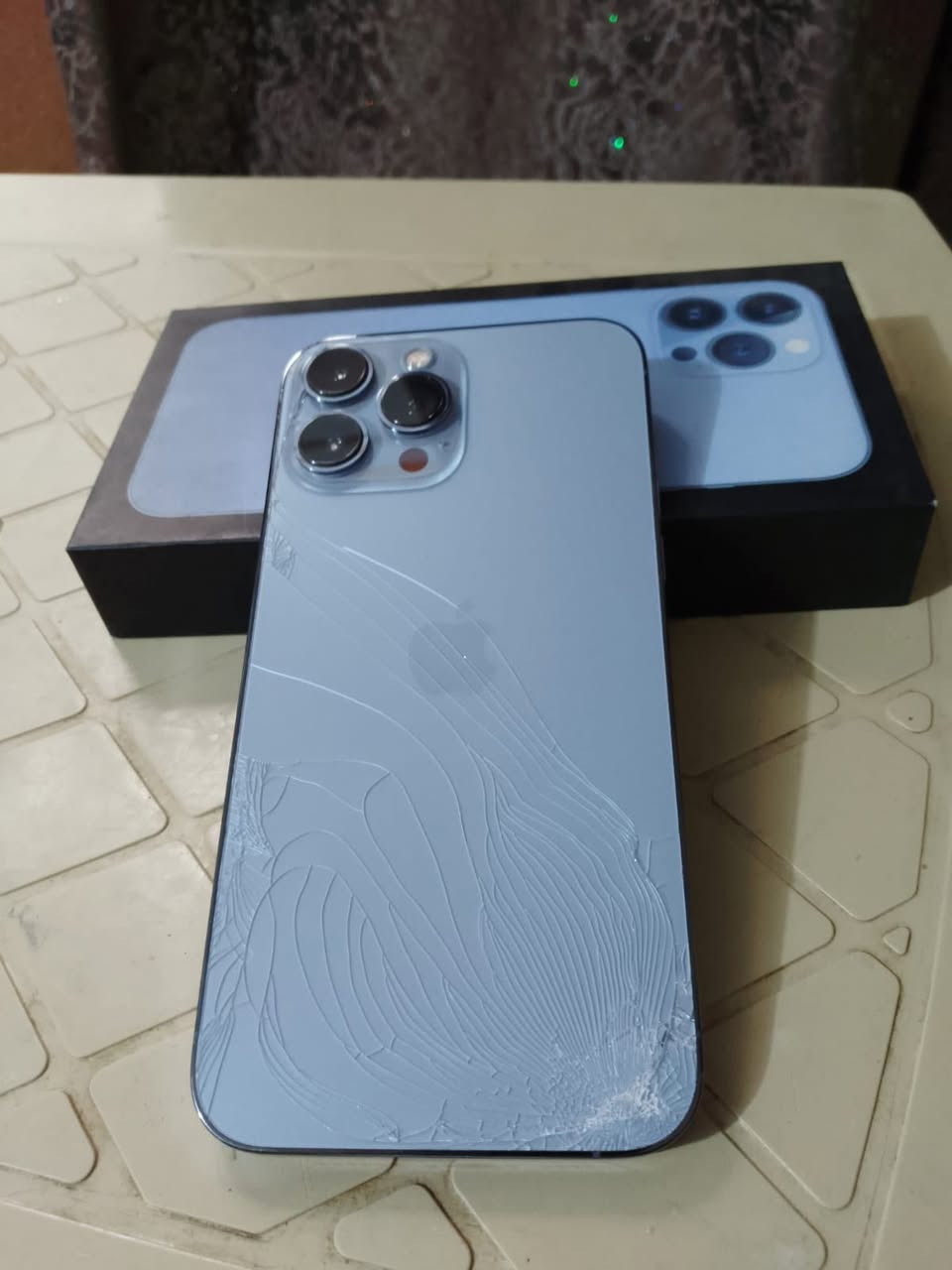 13 برو ماكس بحري ذاكره 256 بطاريه 79مستبدل شاشه اصليه من شركه بايلوت والضهر يحتاج تبديل مع كارتونه وغراضه كامله مع شاحنه ٢٠واط بسعر مناسب جداً الي يحب يدخل خاص ويدلل


**إذا كنت صاحب هذا الإعلان وتريد حذفه لأي سبب، رجاءا أرسل رسالة إلى الدعم الفني**