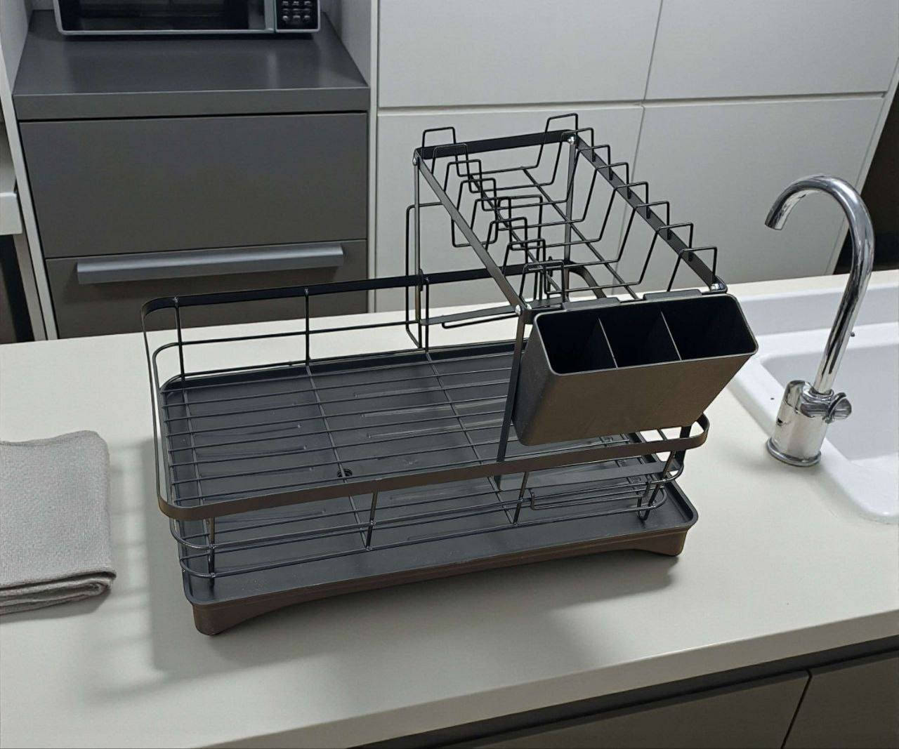 رتّبي مطبخك بقطعة واحدة ذكية! 🧼🖤

رف تجفيف وتنظيم بكل التفاصيل اللي تحتاجيها 👌

صينية عميقة مع صنبور يصرّف المي مباشرة للحوض 🚰

مكان للصحون، الكاسات، السكاكين، ولوح التقطيع ✅

هيكل متين مقاوم للصدأ… تنظيفه سهل وسريع ✨

يوفر مساحة ويفتحلك مجال حركة على الرخامة 💪

جمال وأناقة وتنظيم… الكل بمكانه! 🔥

⭐يوجد خدمة توصيل لجميع المحافظات


**إذا كنت صاحب هذا الإعلان وتريد حذفه لأي سبب، رجاءا أرسل رسالة إلى الدعم الفني**