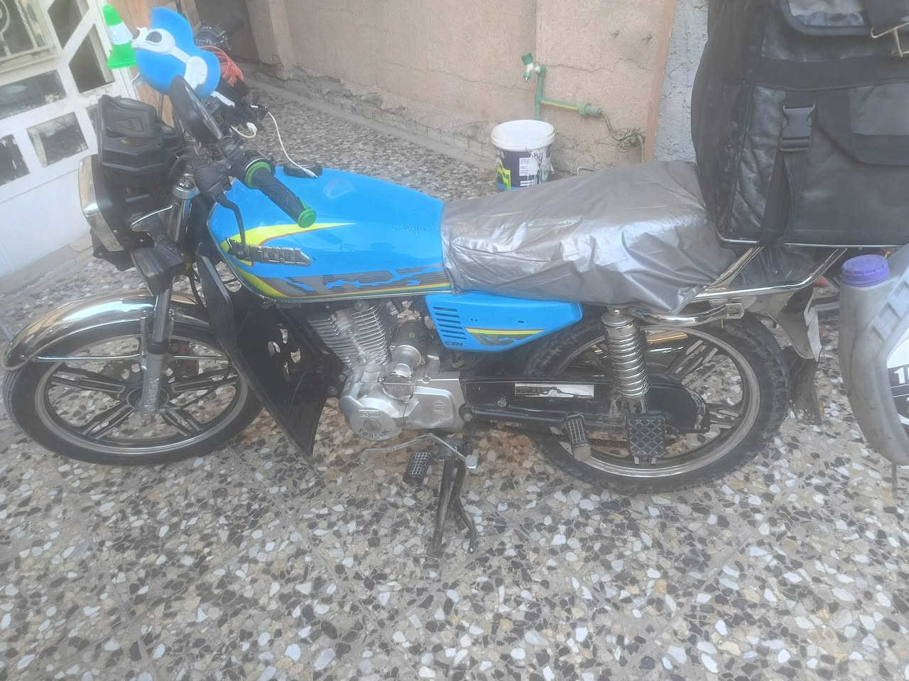 سلام عليكم دراجه للبيع مديل 23جديده وراق كامله دراجه للبيع كفاله عامه  لبكان بياع بغداد رقم***********
