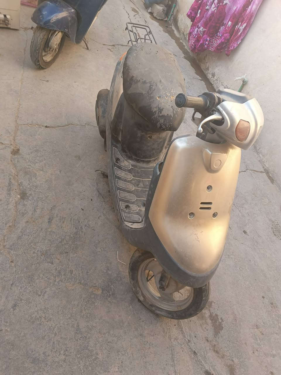 دراجة بطه 2003 للبيع أبيعه طافيه كومة حديد ب100 قفل


**إذا كنت صاحب هذا الإعلان وتريد حذفه لأي سبب، رجاءا أرسل رسالة إلى الدعم الفني**