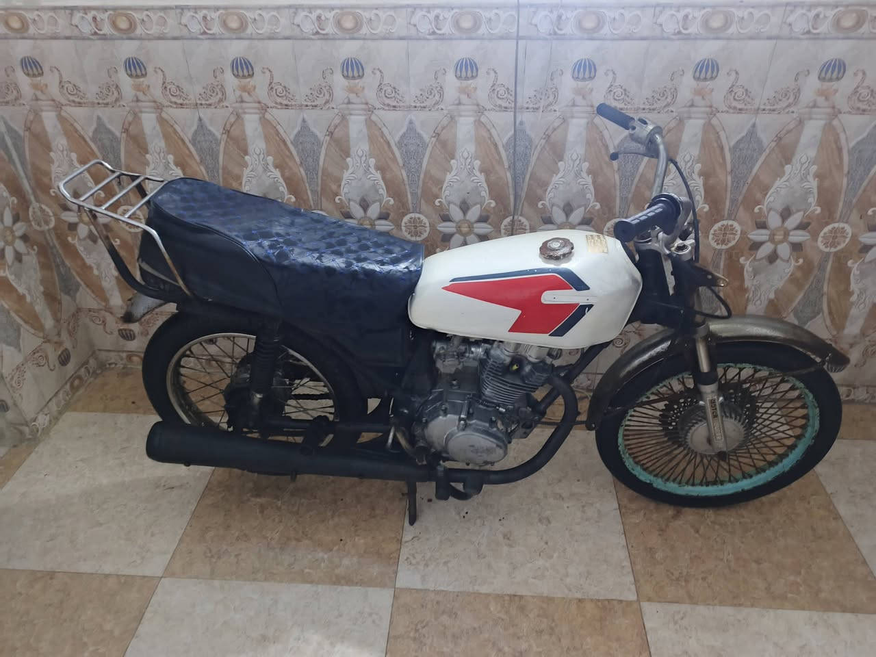 دراجه ايراني للبيع شغاله سعر 175 وبيها مجال مكان بصره الامن داخلي. ***********
