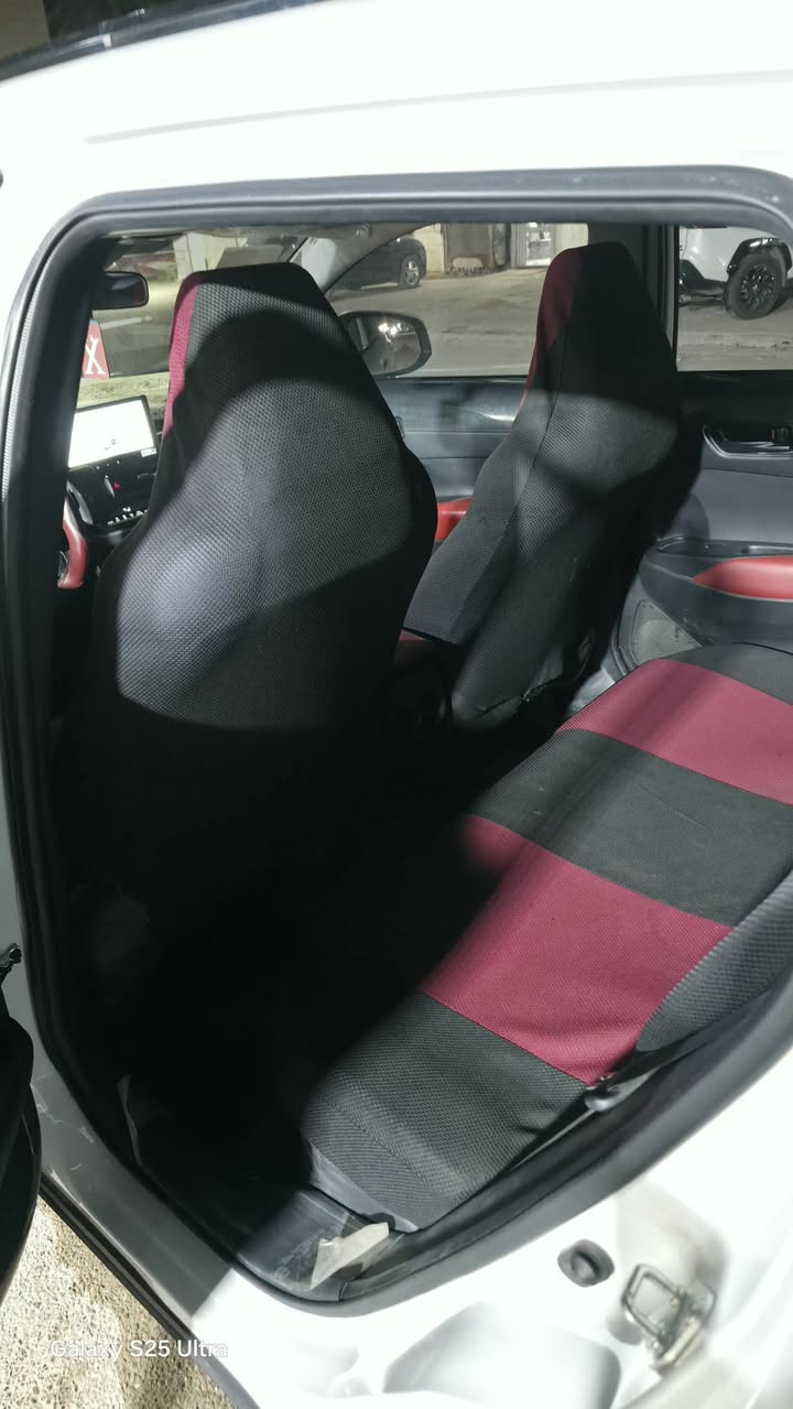 السلام عليكم كورلا كروس هايبرد فوول مواصفات كرسي كهرباء السايق جنطة كهرباء حمالات لايت وكشافات زينون اصلي  ماشية ٣٤ الف  مكفولة السيارة من كلشي   تبربد أمامي خلفي رقم الهاتف *********** السعر ٢٦ مليون ونص
