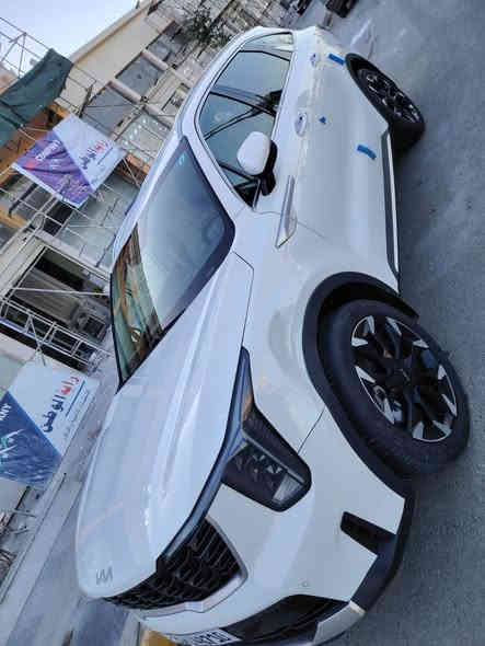 اسلام عليكم للبيع كيا سورنتو موديل 2024
السيارة فول موصفات 
ماشية 30 
بيهة طخة بسيطة بل جاملغ فقط مثل ما موضحة بل صور 
السعر 305
مكانهة الناصرية 

***********
