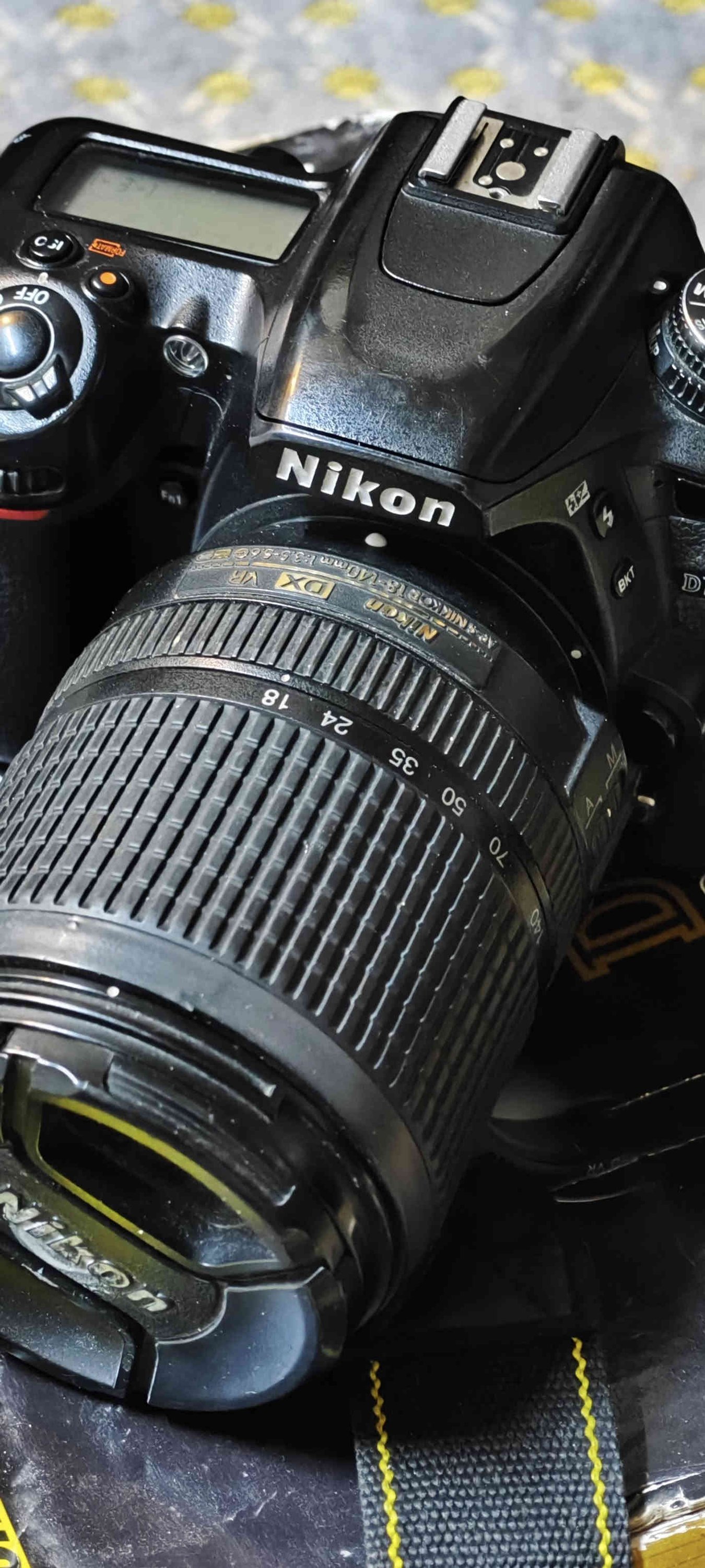 كاميرا نيكون 7500 نضيفه جداا استخدام بيت كامل ملحقاته الأصلية السعر ٨٥٠ الف مكاني بصرة  خاص ... ***********
