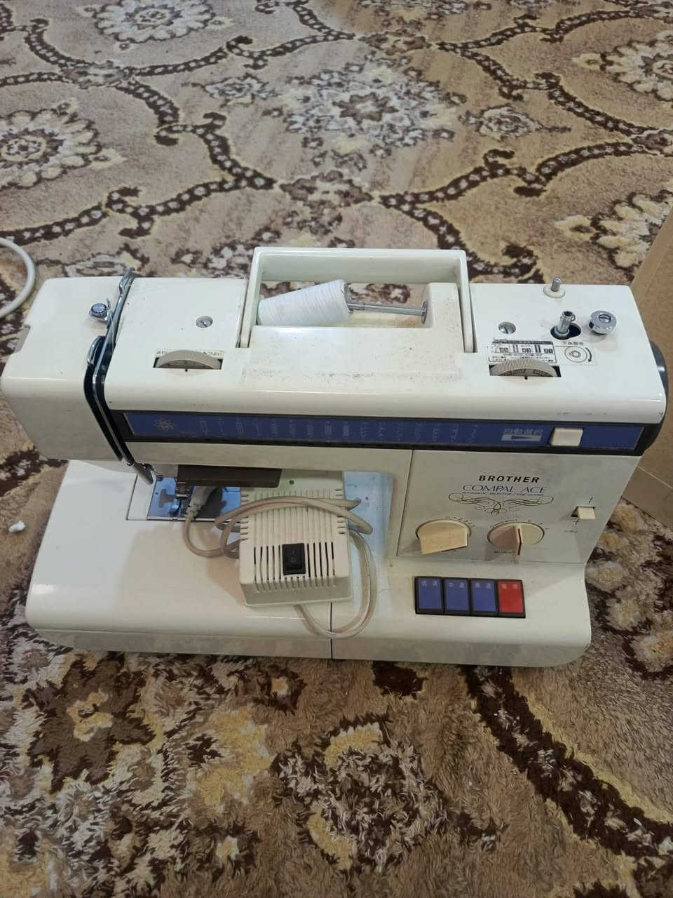 سلام عليكم يوجد مكينه خياطه نضيفه فول الفول الاستفسار على هاذه الرقم ***********بي واتساب
