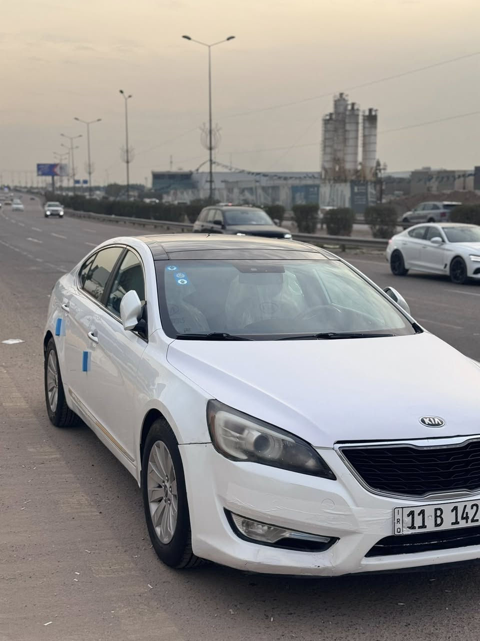 كيا كادنزا خليجي 2011 فول مواصفات كشنات جلد بانوراما تحكم ستيرن مري شفط وكهرباء برده خلفيه بلاديه 
مكينه سته سلندر شواصي لغود دواخل كله كفاله رقم وسنويه وهزه جديد مكينه كير بشرط 
بيها صبغ ٣قطع بابين وبنيد صبغ فقط بدون حادث

السعر 106وبيها مجال مال جيه والسياره احلى من الصور بهواي 

العنوان بغداد/***********
***********
