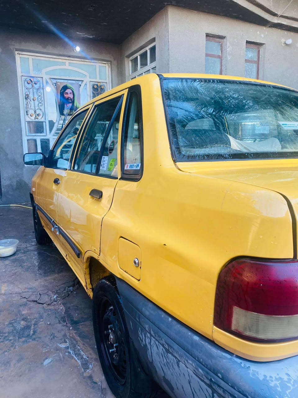 يالله
السلام عليكم سايبه لبيع موديل 2015
سيارة حلوه يحتاج بس ترتيب 
السعر 27 ورقه ***********
