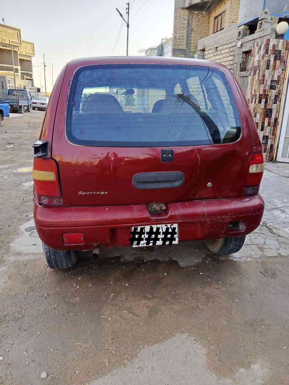 كيا سبورتج للبيع موديل 2001 رقم أنبار تحويل ثاني يوم، السيارة بلادية بدون صبغ او تبديل ، كير و محرك مكفولات التبريد شغال بس الفان ضعيف، السيارة بيها طخة بالصندوك بسيطة ترجع ع البارد
السعر(44) وبيها مجال
مكان السيارة الصقلاوية _ حي الشهداء
رقم صاحب السيارة 
***********
