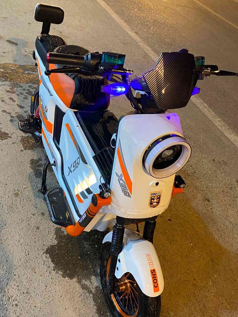 للبيع X90ا
استخدام
15يوم  دراجة جديدة كل قراضهة بل كارتون  
مكاني المدينة ابو غريب 
رقم ***********
