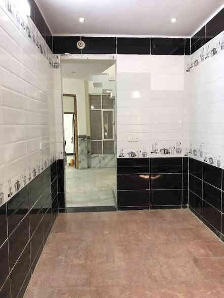 دار للبيع المساحه 120 متر واجهه 7 نزال 17 الموقع شارع المعهد قرب اسواق وائل طابقين غرفتين نوم وهول وخدمات والطابق الثاني 3 غرف نوم وهول وخدمات بناء جديد رفت غير مسكون السعر 240 قابل للتفاوض للاستفسار ***********
