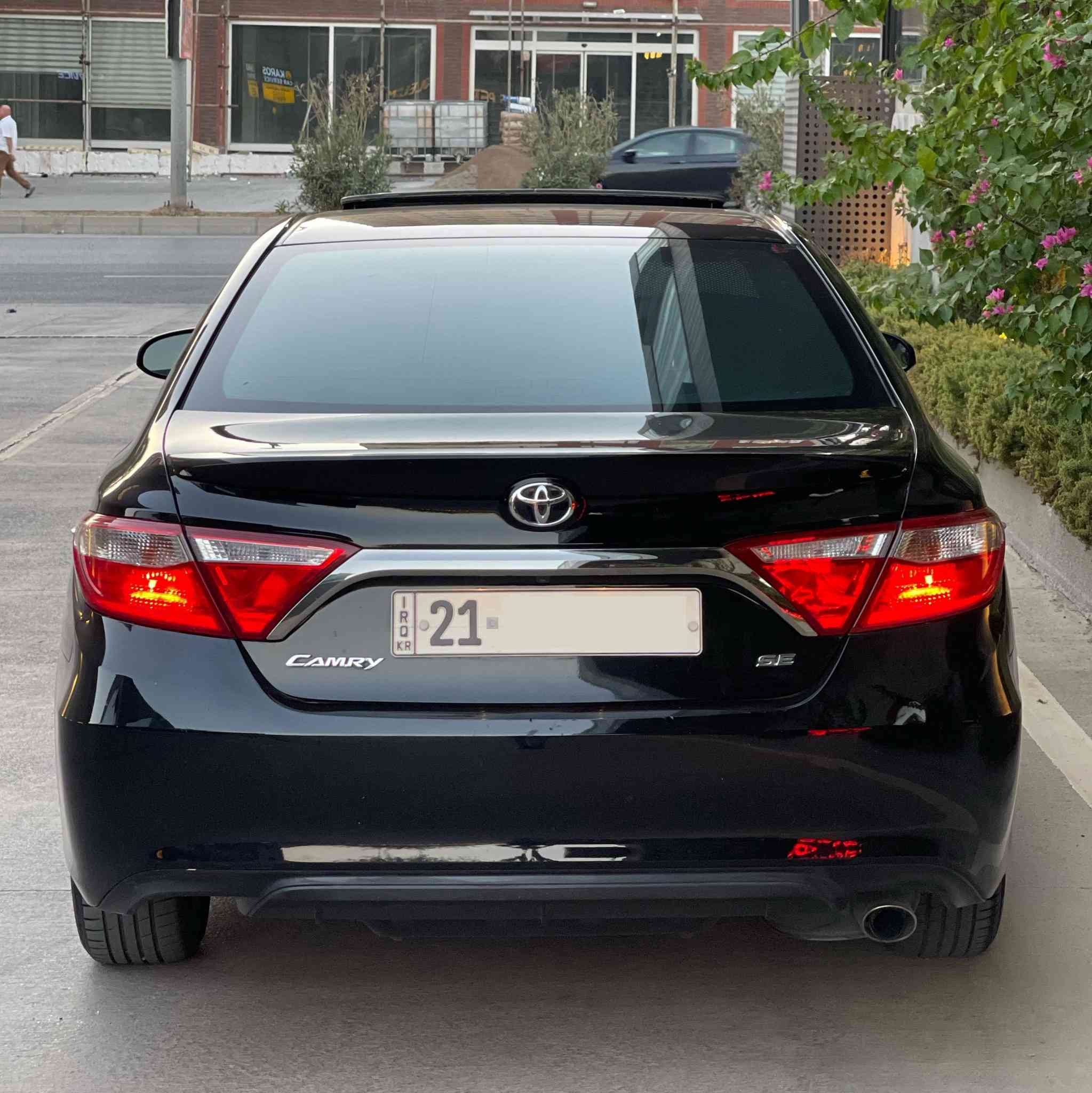 تۆیۆتا کامری +SE پڵەس 2017 ئەمریکی 
ســڵاید، کوشن جلد، کوشن کارەبا 
گێڕی سەر سوکان، شاشە، 
کامێرا، تحدید سرعە، مۆدی ئیکۆ
بە جوانی و پاکی ماوەتەوە 
٩٩هەزار مایل ڕۆشتووە
بە ناوی خۆمەوەیە 
سەنەوی و ژینگە و ڕێگاوبان تا 2028 تازەیە 
تاقمێک تایە و ویلی تازەی لەژێرە 
دوو پارچە بۆیاخ و چەند پەنجەیەک سارد بێ ناوگرتن 
ڕەسمی سۆنەر دانراوە بۆنید و چەمەلەخ بۆیاخە 
ئێرباگ سوکان و داشبوڵ بە شەرت کە نەتەقی بێت 

سعر: لە کۆمێنت داوای بکە ڕاستەوخۆ بۆت دێت 📩 

گێڕ و مەکینەی بێ کێشەیە
تەنها کاسکێتم کردووەتەوە بەڵام بە شەرت 
کە ٢٥٠ دینار مەصرەفی نەبێت 
کامل سێرڤز کراوە پێش و دوای داگیراوە 
چرکەی تیا نییە تازە پۆڵیش کراوە 
زۆر جوان ماوەتەوە و هەموو گیانی سەیارەکە بە شەرت 
شوێن : سلێمانی 

ژمارەی خاوەن سەیارە 
***********
