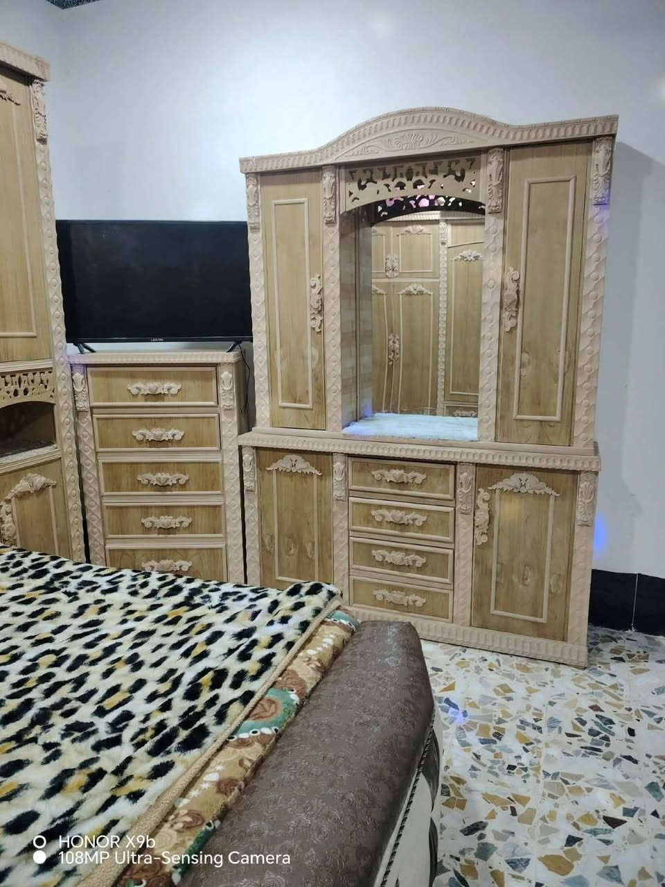 سلام عليكم غرفه اخشاب للبيع هذا رقم الموبايل ***********
***********
***********
***********
