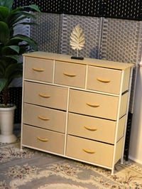 🔠 كوميدي مجرّات  سطح خشب مع هيكل حديد قوي   القياسات: ▪️ العرض: ١٠٠ سم...