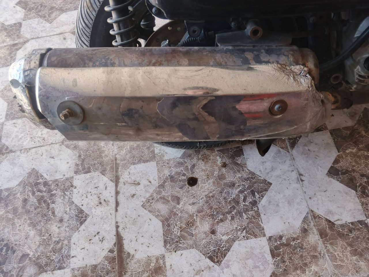 السلام عليكم 
 تفصيخ 0/10  فقط شتحتاج موجود 
اقوى اسعار اريد 😏
توصيل كافه المحافصات🚚
مكان ابو غريب خرنابات 🚩 
*********** بي واتساب 
ملف ب40
ماصده تك اليمنه ب45
كتف شحن ب25
قبق كلجات ب15 تزويد
منضومه زنون ثلجي ب30
صالنصه بلاديه ب60
جويتر ب40
كفرات الخلفيات كاملات القطعه 10
ستيرن ب10
ستاند صفح ب10
شخاطه ب5 
كلج امامي مع كير  45
ماطور كير ب25
طاسه كلج خلفي ب15
بنكه راديتر ب10 
عنبار امامي أو خلفي ب15 القطعه
تجميعات القطعه 15 
راديتر ب25 
سلف ب30
دوسات بلاديات زوج ب25 لاستيك
جامه اماميه ب35
اشاير اماميه زوج ب30
عقل ب40
قمجيات ب10 زوج اصلي  
ويل امامي ب20
قبق ملف بط30
دسكات امامي جدد بجيس ب10
تاير امامي ب15 
عبوه مع فيت بم كامله ب40
الاسعار جوه سوك وثابته 🔥
لحد يطب يعامل 
توصيل كافه المحافظات 5 🚚

#الجميع
