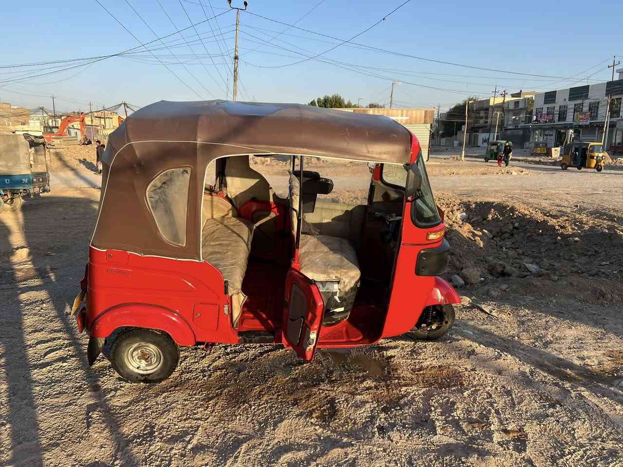 تكتك م/٢٢ جاهزة من كلشي السعر ٩وبيهه مجال للاستفسار ***********
