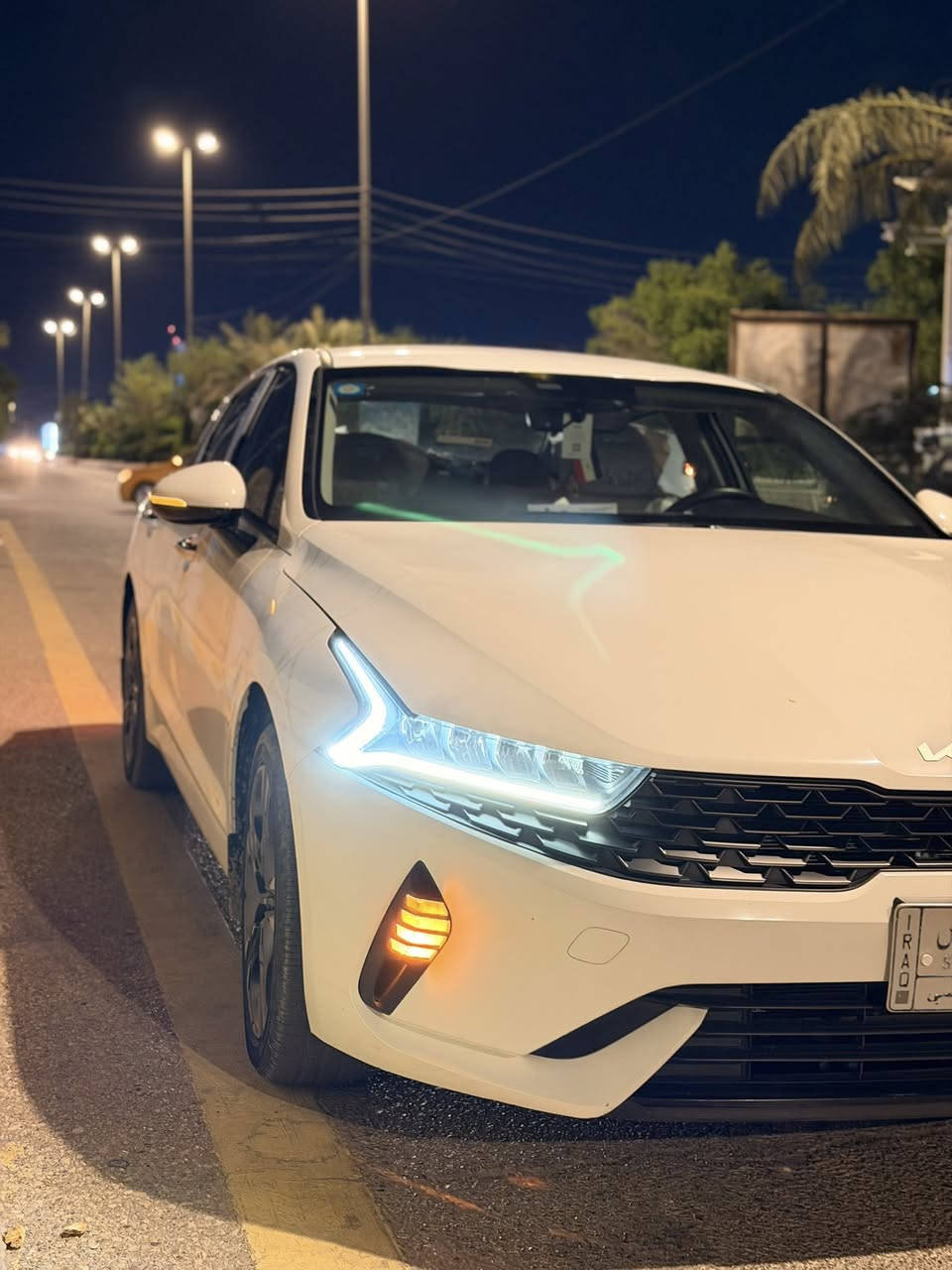 السلام عليكم
كي فايف  2023 وارد خليجي مكفول عامه 
لون ابيض 
نص فول 
تشغيل عن بعد 
بصمه 
محرك 2000
داخل شامواه 
بعدها بلايلون الوكاله 
ويل 18 
ماشيه 46 
رايدها 215$ وبيها مجال قليل
مكان العماره ميسان 
لتواصل ***********
