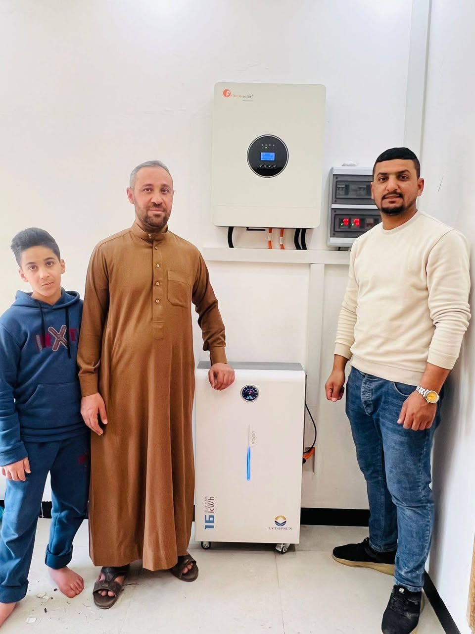 من قضاء #الــعلـم تم ولله الحمد تنصيب منظومة طاقة شمسية
للأخ الدكتور #سامر_الغنام 16امبيـر ليلـي 30 امبيــر نهـاري

مكتب منارات المدينة للطاقة الشمسية  خيارك الأمثل للطاقـة المتجددة 

📌 صـلاح الدين/ تكـريت/ العلـم/البـورصة #عمارة_الضامن مقابل مجمع دكتور احسان الساري للحجز والأستفسار👇👇
المهندس حسن الجبوري 
*********** اسيا
*********** زين
مــنارات الـمـدينـة
