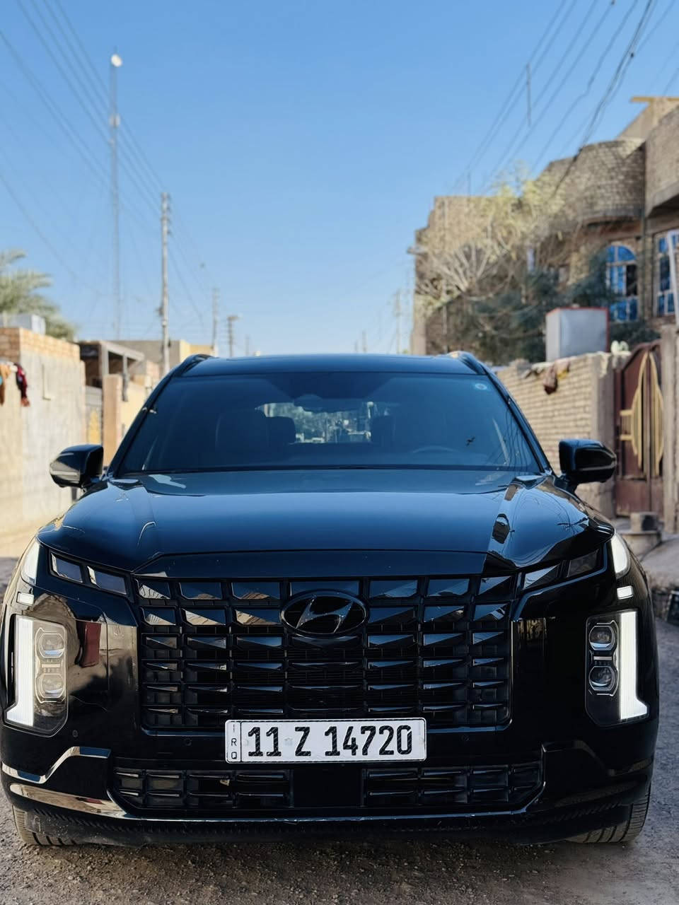 بلسايد كلكرافي  موديل  2024 نايك دشن
الارباك : ستيرن  راجع سستم
هونداي بلسايد كلكرافي نايك أدشّن

اللون : اسود
العداد : 25 ألف قابل للزياده            مرقم بغداد الدولي بسمي  
 
الضرر … بنيد مبدل بلدي  بدون دواخل شاصي لغد كفاله كفاله
المواصفات :- داخل الكشنات شامو و جلد يجي فقط بل نايك ادشن 
1-شاشة عرض داتشو 
2-المحرك   v6    3.8 
3-بصمة تشغيل + بصمة ابواب 
4-اصطفاف ذاتي(تقديم + ترجيع عن طريق الريمونت)  
5-فتحة سقف عدد 2 سقف +بانوراما
6-سماعات هارمن كاردن عدد ١٦
 7-رادار امامي  + خلفي 
8-حساسات امامي + خلفي 
9-كامرات عدد 5  360 درجة 
10-كشنات امامي خزن ميموري 
11-كشنات كهربائي تدفئة وتبريد
12-انارة داخليه (محيطيه) + انارة دشبول 
13-بردات جانبية
14-تبريد مركزي امامي + خلفي منفصل التحكم
15-تحكم ستيرن + شفتات
16-تدفئة ستيرن 
17-مرايا هيتر + تعتيم 
18-صندوق كهربائي شفط + اربع وضعيات فتح صندوق
19-وضعيات قيادة  (٤) فورويل 
20-ويل كب حجم  ٢٠ 
21-اوتو هولد + نقطة عمياء 
22-سايد بريك بصمة + مثبت سرعة
23-شحن وايرلس 
24-إشارات بالمرايا  + إشارات جانبيه
25-اوتو هولد 
26-تحديد مسار
27-شاشة ديجتال كبيرة
28-تشغيل عن بعد .
29-تدليك كشن . مساج 
30-دفع امامي 
31-ماسحات اوتو 
وبعد بيها هوووواي مواصفات معروف الكلكرافي الVIP فول 1/1 

للاستفسار اكثر  الاتصال مكان بغداد 

رقم الهاتف:*********** 
السعر 282بيه مجال الشراي
