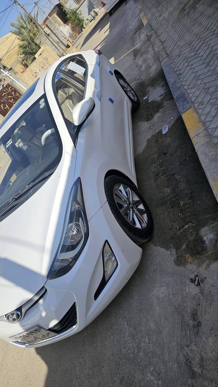 السلام عليكم انترى ١٥ 
للبيع كفاله عامه فقط بس بارد بيه 
فول مواصفات عده البصمه 
مكينه 1800 مامفتوحه 
رقم أربيل 
مكان دوانيه 
السعر 126 وبيه مجال قليل 
***********
