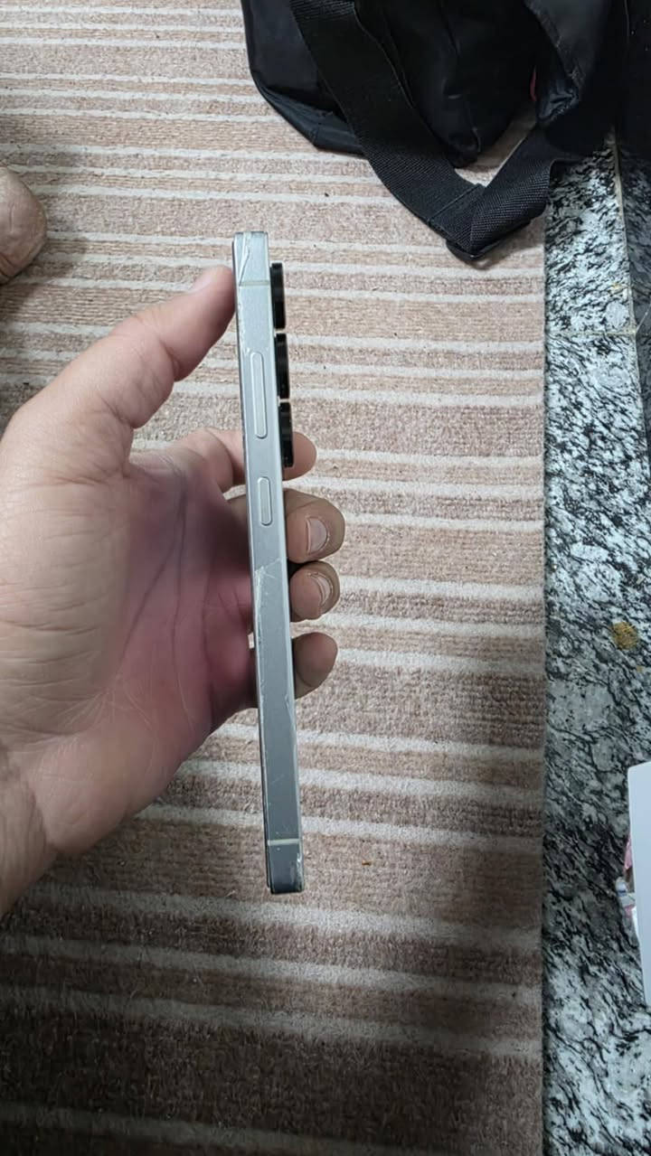 جهاز S25 الترا للبيع مكفول حتى من الزلغ و  ٢٠/٩/٢٠٢٥ مفتوح من الكارتون 
سعره ١١٢٥ وبيه مجال بسيط وصل الشراء والتفعيل موجود مع الصور 
العنوان ناصرية 
*********** واتساب
