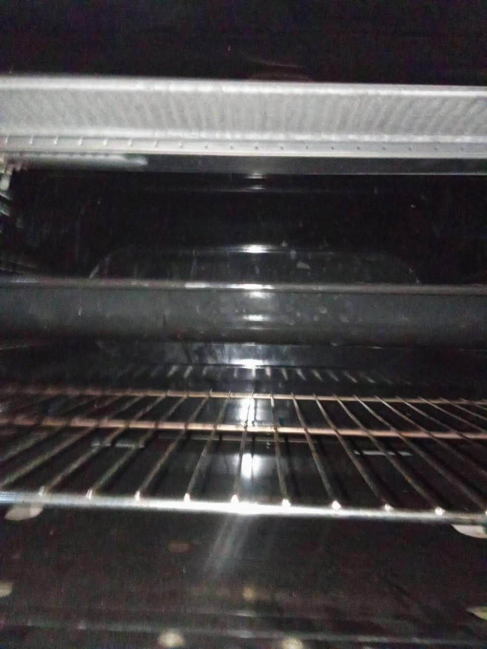 طباخ للبيع شرط شغل 125قفل شراي اتصل ***********
