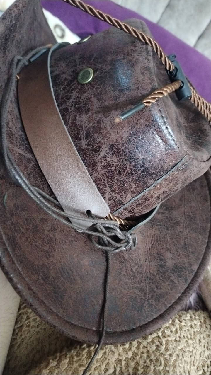 قبعه كاوبوي جلد اصليه وجديده لوك
اعلى سعر ابيع


**إذا كنت صاحب هذا الإعلان وتريد حذفه لأي سبب، رجاءا أرسل رسالة إلى الدعم الفني**