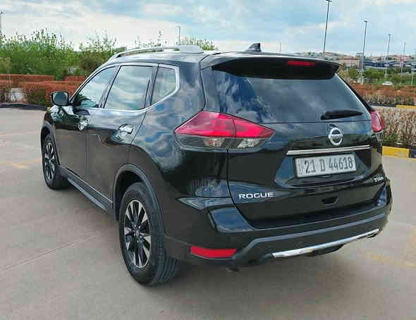 ئۆتۆمبێل: نیسان ڕۆگ 2019 مواسەفات SV 

دەبڵ ئەکسل 
360بەصمەو شەغال کوشن هیتەر ڕادار
 
ســــعر $ یەک کۆمێنـت بکە راســـتەوخۆ بــۆ دێـــت🟢

حاسەو کامێرا شاشەی بیلاد
پێش و دوای کەپسە 
یەک دەرگای بۆیاخە بێ کرانەوە
سەیارەکە وەک کلین وایە 
سەنەوی هێشتا بەسەرنەچووە
تایەو پاتری تازەی لەسەرە
گێر و مەکیەنەی بەشەرت 
هیچ کێشەیەکی تێدا نییە 

ژمارەی خاوەن سەیارە👈: ***********
