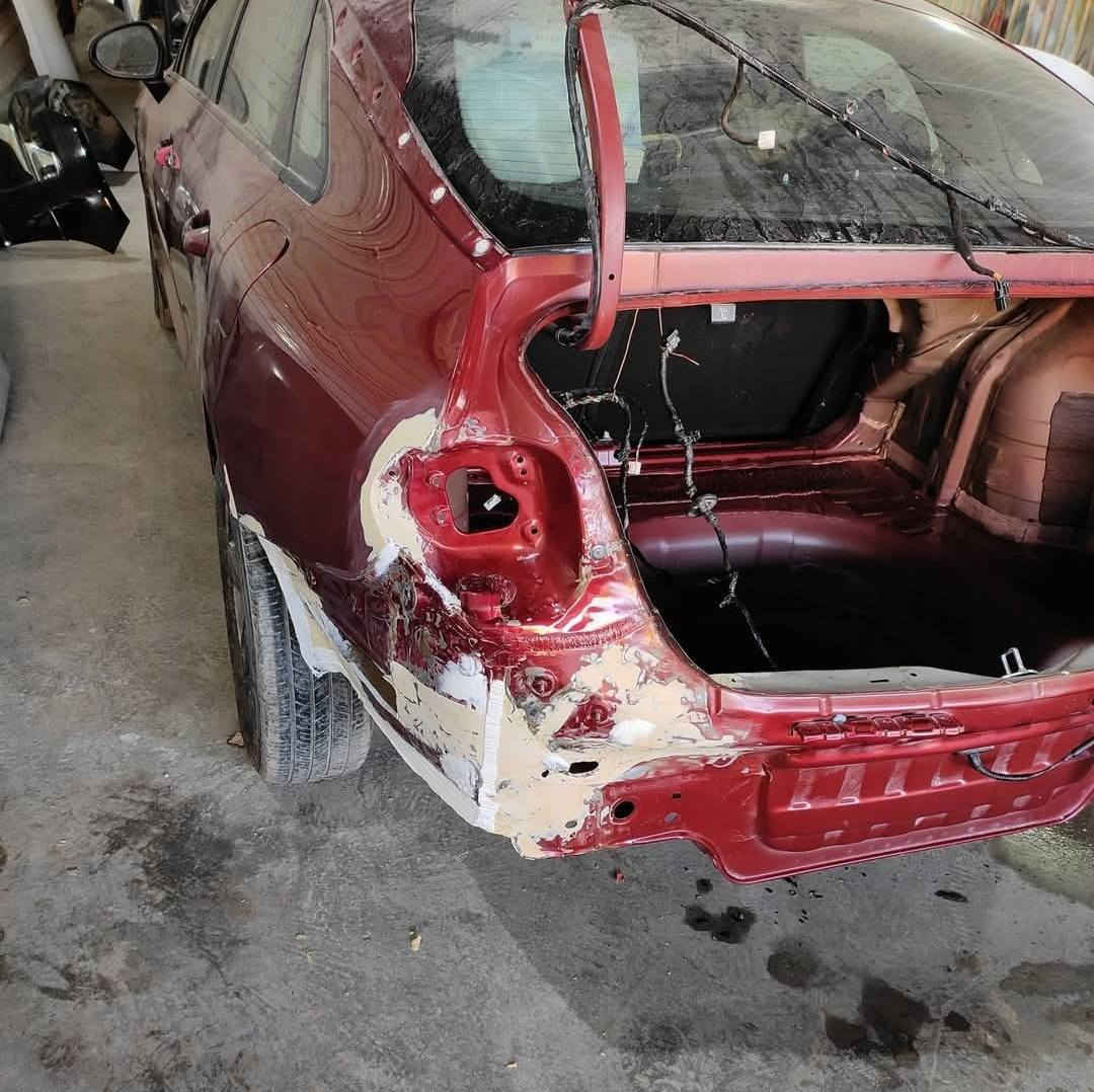 السلام وعليكم k5موديل2021معوقين باقي سنتين وكاله عامه بسمك رقم بغداد 4قطع كليربدون اي دواخل بجم كبس  مكان بابل السعر 145وبيه مجال ***********
