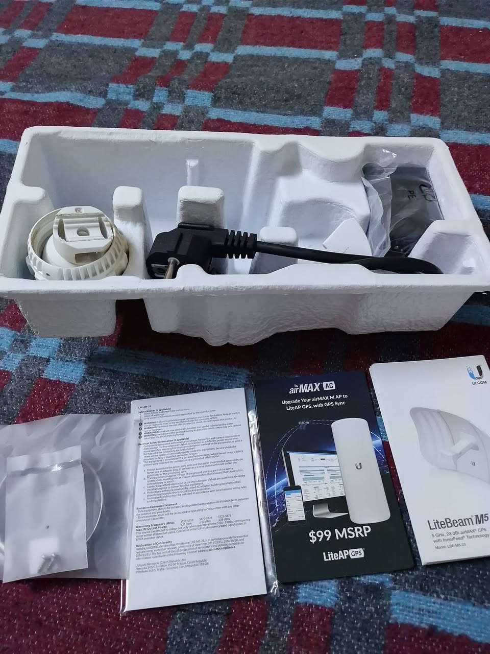 السلام عليكم برج نيت للبيع جديد بل كارتون مشتغل 5 أشهر سبب البيع غلق محل استنساخ برج كامل هو وملحقاته للتواصل ***********
