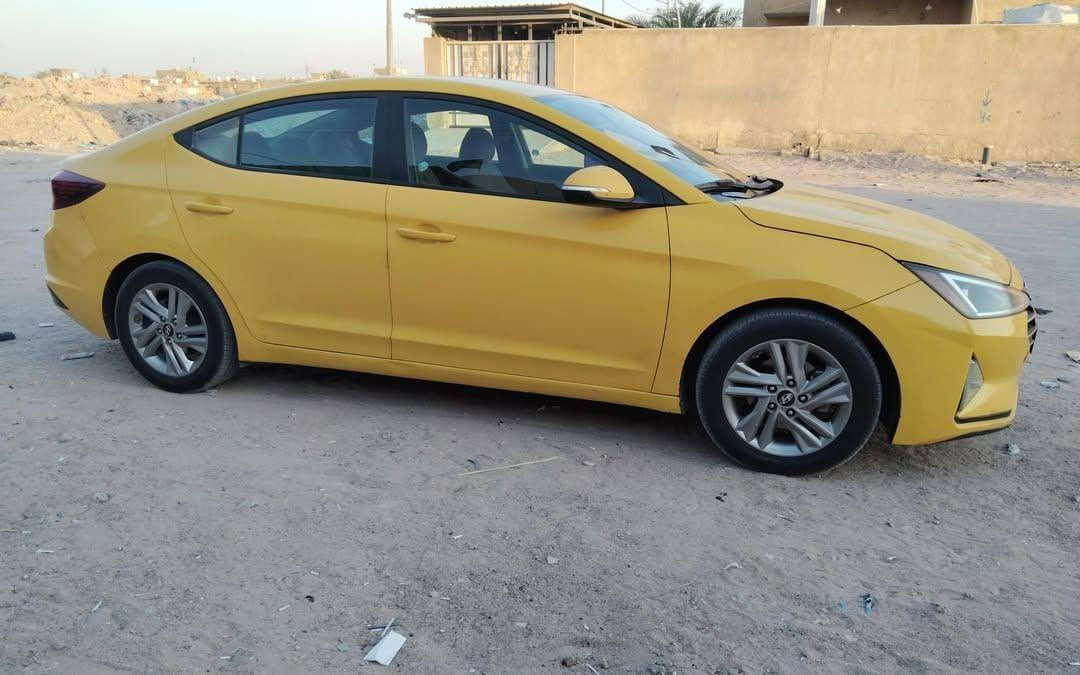 سلام عليكم. النترا للبيع موديل 2019 واردي امريكي حادثها جاملغ وبنيد نفسه السياره جاهره مكينه الفين دوش  وكير وحداده وتخم تاير جدد  تبريد ثلج السياره جاهزه من كلشي رقم بصره بأسمي تحول ثاني السعر 117وبيها مجال قليل  غير متواجد ع فيس رقم الهاتف   .*********** ..../***********
