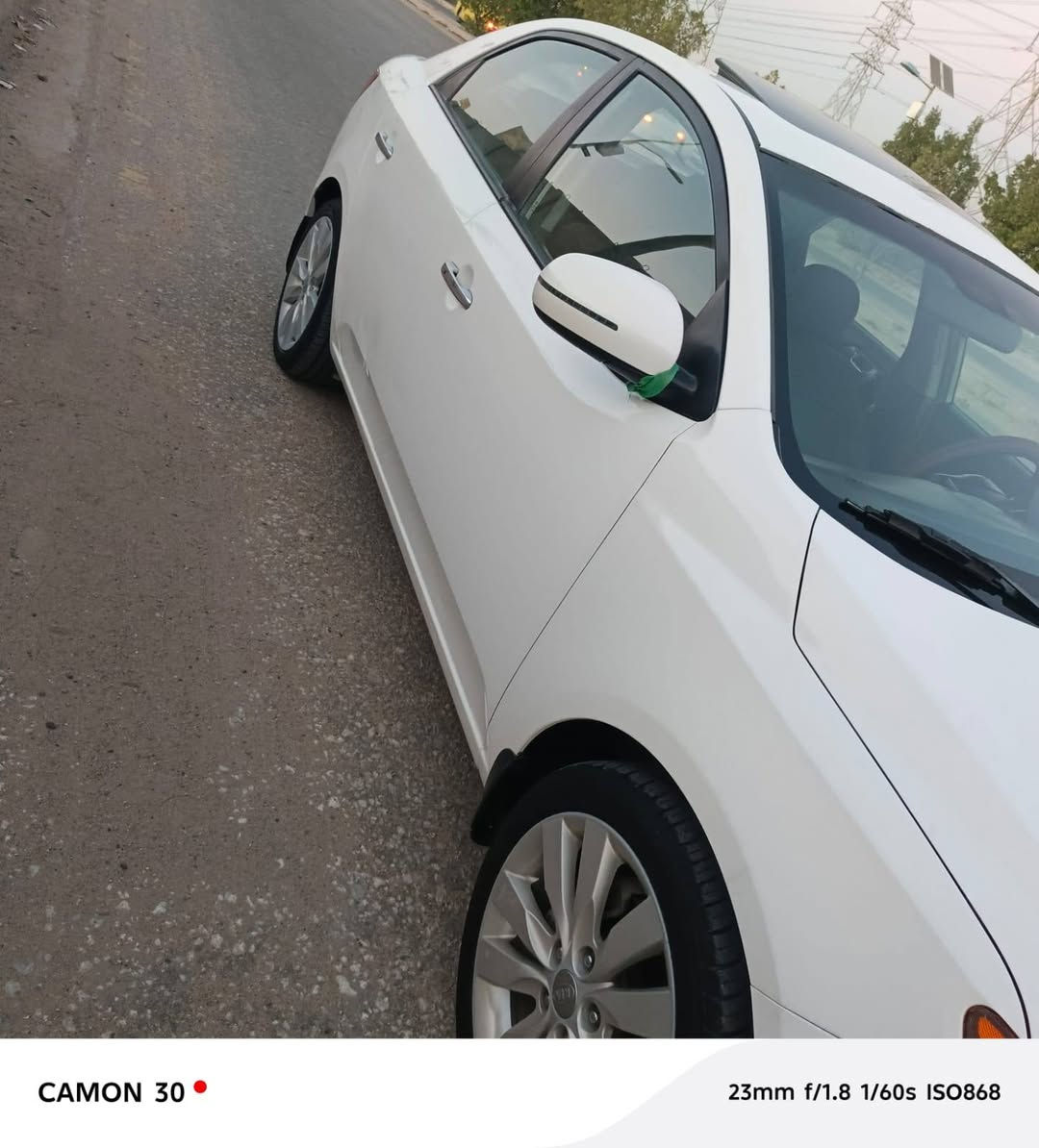 السلام عليكم مكلف بالنشر سياره سيراتو 2013 مكفوله كفاله عامه رقم اربيل فول مواصفات سياره جديده احلى من الصور سياره ما متعوبه السعر 113 ةبيه مجال بسيط وللاستفسار الاتصال على الرقم التالي ***********  ارجع واكرر مكلف بالنشر
