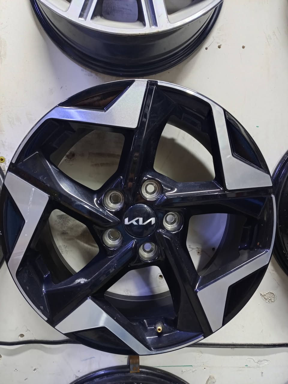 السلام عليكم يتوفر ويل كب كونا وجميع السيارات كافت الموديلات زورو موقعنا شارع فلسطين مجاور كنافه القدسي خدمات العالميه يوجد خدمه توصيل كافه المحافظات ***********
