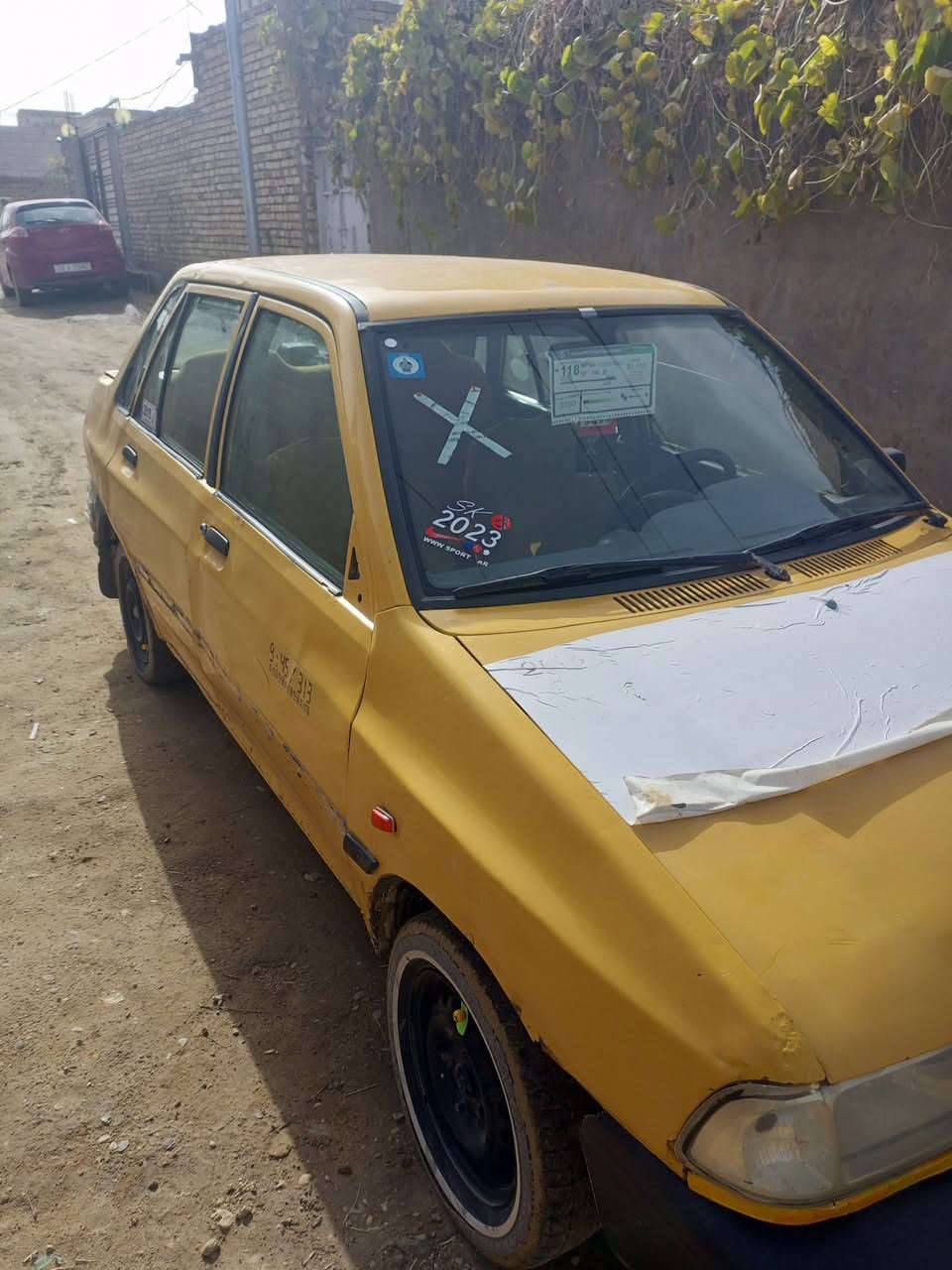 سلام عليكم سايبه البيع موديل 13مصفره هيه وقرامه سنويه السبعه وعشرين مكينه بيه خيط بخار بدون تنقيص كير كفله سيره حلوه ومرتبه السعر 15وبيه مجال وني خادم الطيبين مكني دونيه قضاء الشاميه ***********
