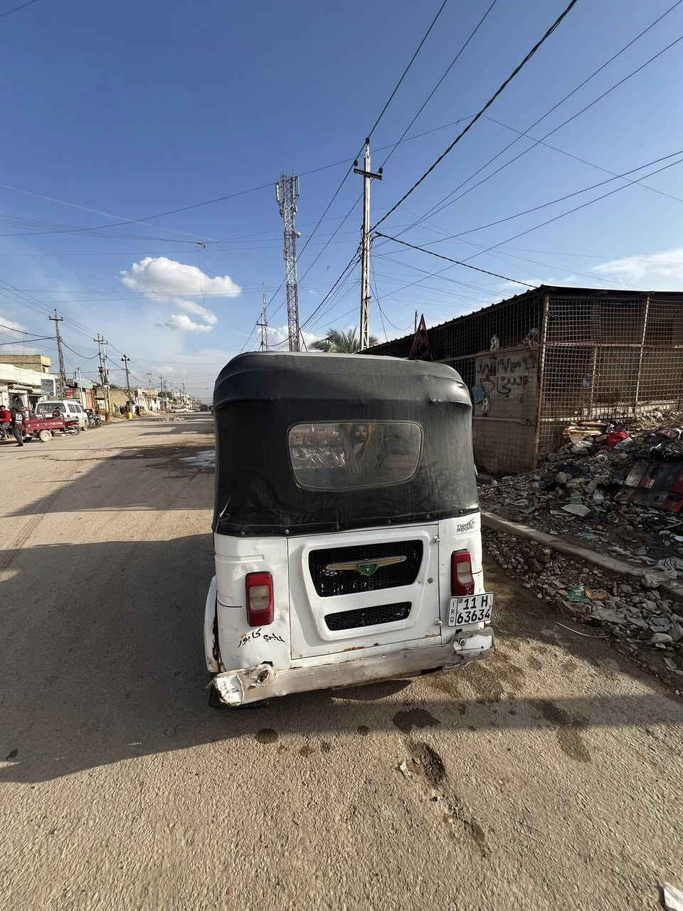 سلام عليكم تكتك البيع 21شهر12يوم 28بيه تلضيحات بسيطه رقم وسنويه مكينه مفتوحه بس مكفوله لاتنقيص ولاتبخير عنوان حي اور سبع قصور رقم***********سعر ب7وبيه مجال بسيط
