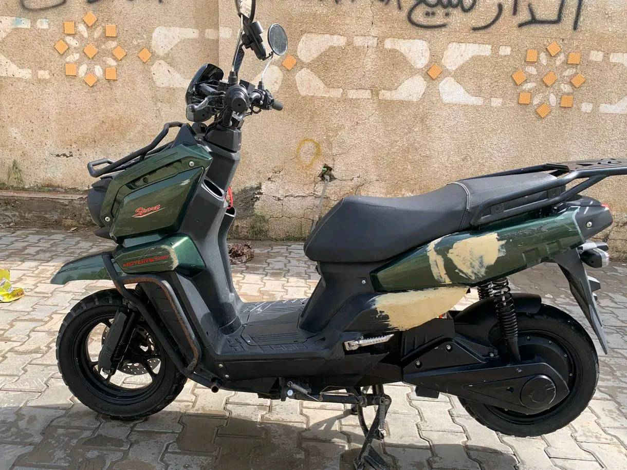 السلام عليكم الدراجه شحن اباجي 
دراجه مستخدمه بس بطارياتها نظيفه كلش 
بيها ضرر بس جاملغ ل الخلفي 
مكاني التاجي 750 وبيها مجال بسيط


**إذا كنت صاحب هذا الإعلان وتريد حذفه لأي سبب، رجاءا أرسل رسالة إلى الدعم الفني**