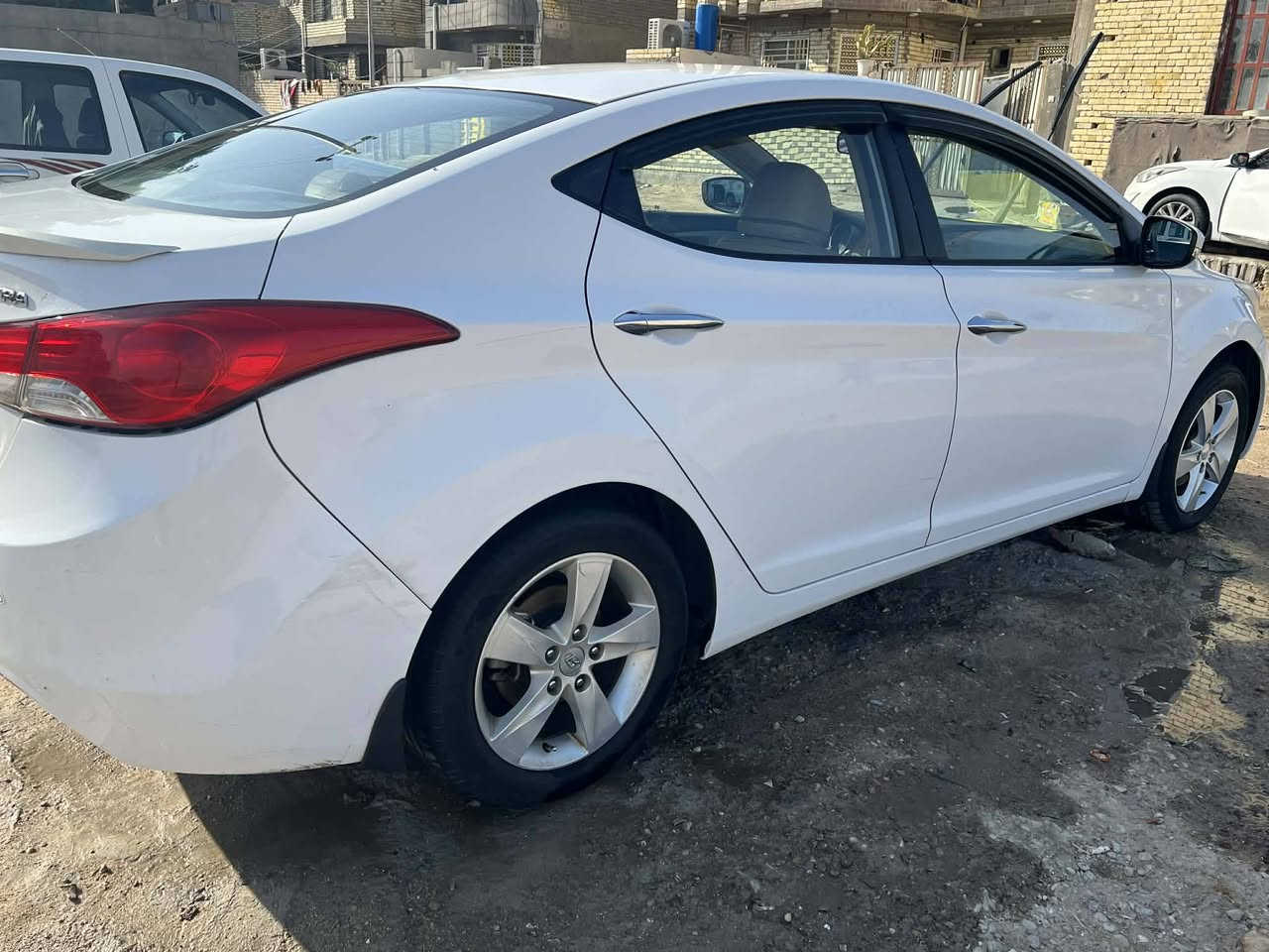 14 خليجي بغداد الدولي 
بسمي سنويه 29 
فول مواصفات عده البصمه 
كير مكينه كفاله 
قطعه صبغ وحده بدون فتح 
بدون تبديل فقط رش 
السعر ١٢٥ 
مجال بسيط 
العنوان كربلاء حي العامل 
***********
