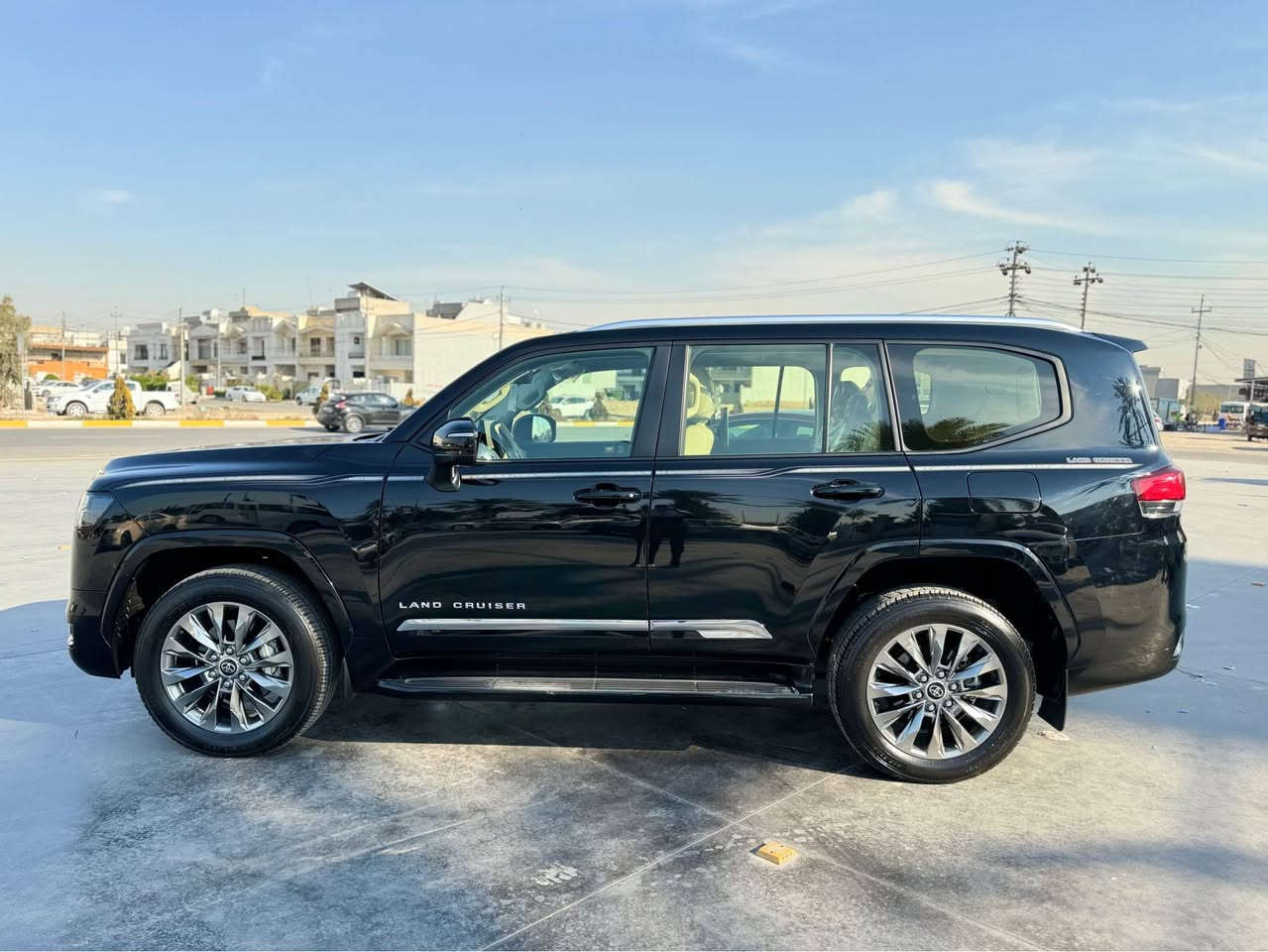 Toyota Land Cruiser GXR tuin turbo - Cihan - 2023
20,000km
$70,000

Erbil  
*********** أربيل, العراق
