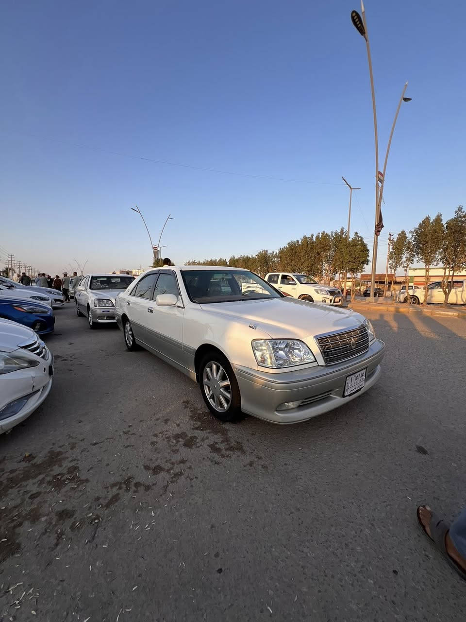 ملكه للبيع موديل 2002 سياره جديده بمعنه الكلمه رقم بصره وكاله فقط مكفوله كفاله عامه سياره بالباكيت رقم الهاتف ***********
