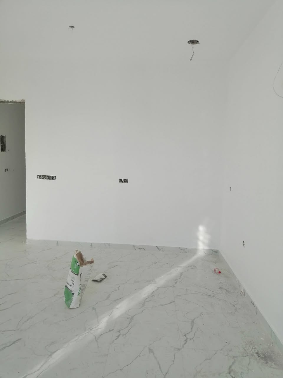 من رخصت مدير الكروب المحترم صباغ بيوت اوجهات شبابيك ابواب جبسن بورد بديل الرخام جميع الديكورات بغداد رقمي *********** بي وتساب اسعار مناسبه
