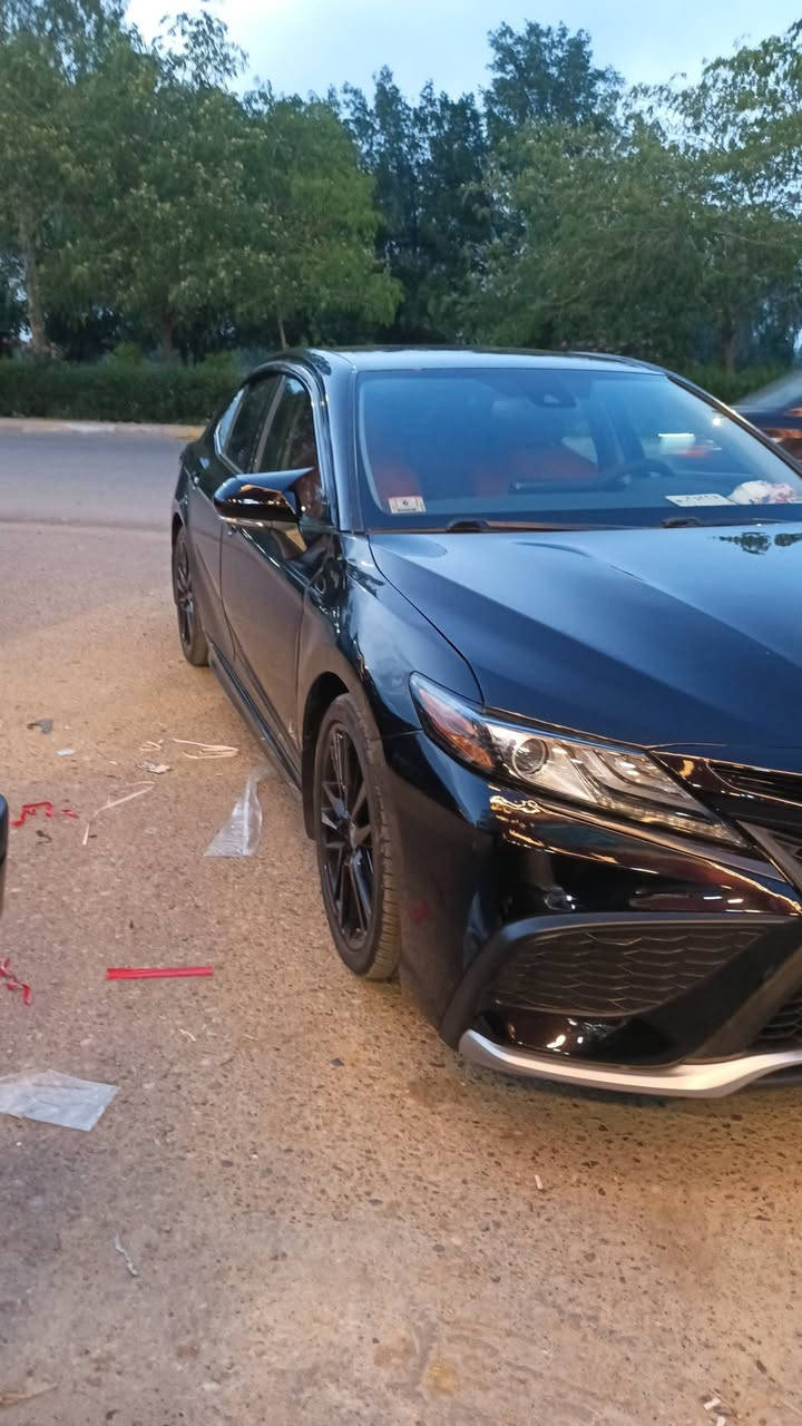 كامري XSE 2022 هايبرد
بيها 3 قطع وقطعة بأمريكا كلير فول مواصفات
ماشية 44 الف رقم بغداد  داخل احمر مميز باقي المواصفات مبينه ايرباك ستيرن وبردو 
سعر 188 وبيها مجال بسيط للاستفسار ***********

