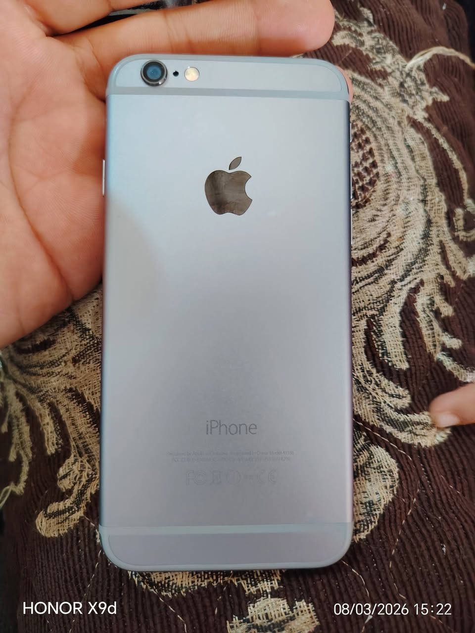 ايفون 6 ذاكرة 16 نضيف اخو الجديد
بطارية 100 
مزاد يبدي من 20 الف


**إذا كنت صاحب هذا الإعلان وتريد حذفه لأي سبب، رجاءا أرسل رسالة إلى الدعم الفني**