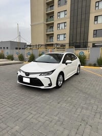 كورلا  هايبرد 2025 شكل الخليجي علامة سودة فول للاخير ماشيه 6000 رقم بغ...