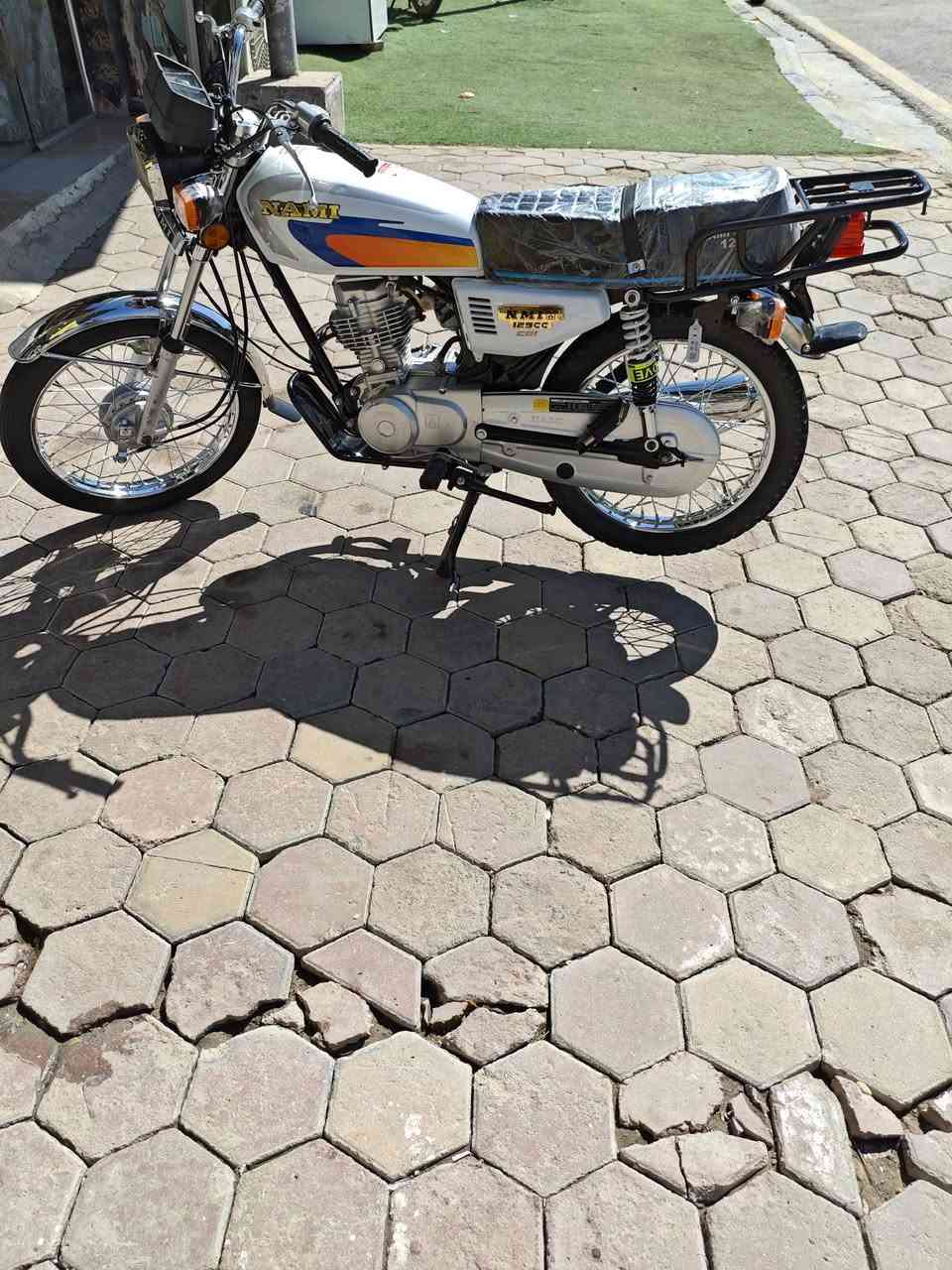 السلام عليكم نامه شلامجه شاصي 15 سبع أوراق اصولي بل جيس دراجه جاهزه للخير كله شغال مكينه لا تبخير ولا تنقيص ناعمه بس مفتوحه مكاني كوت الزهراء شراي اتصال عل رقم سعر 850بيه مجال بسيط ***********
