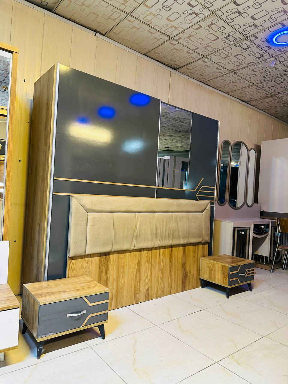 غرفة تركي 5 قطع مستعملة
سعرها 400 قفل
التوصيل والشد داخل بغداد مجاناً
يوجد توصيل محافظات بكروة
للحجز والاستفسار خاص او واتساب
***********
