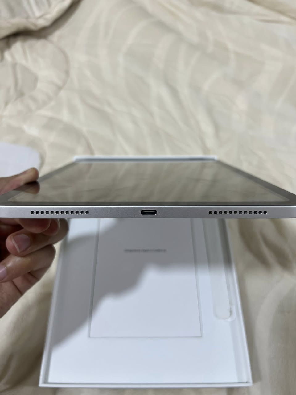 السلام عليكم
ايباد ١٠ ذاكره ٦٤نظافه ١٠٠٪؜ ما داخل صيانه الجهاز جديد
غراضه كامله ويا كفر هديه وشرط على الفحص الايباد
***********
 السعر ٣٥٠الف قفل
