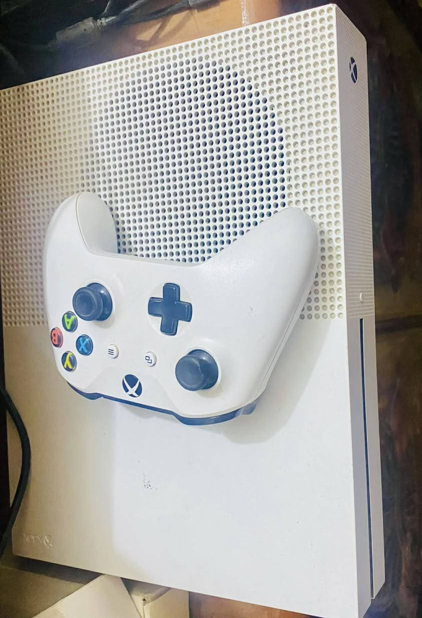 سلام عليكم
Xbox One S للبيع
نظيف كلش بي ألعاب
السعر قيم بالي يرضي الله
مكاني ذي قار
يتوفر توصيل
للتواصل ***********
