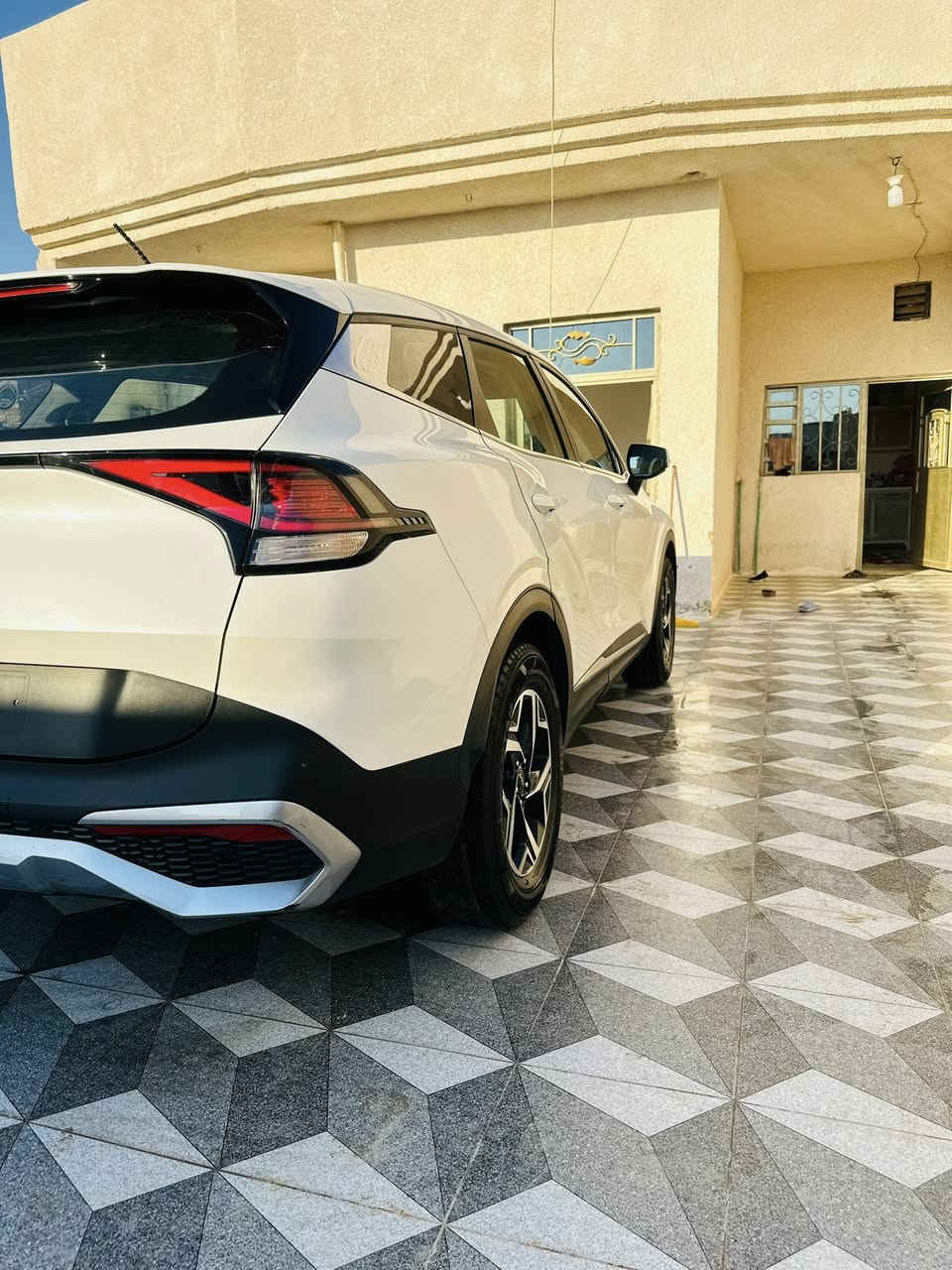 السلام عليكم
سبورتج مديل 2024
كفاله عامه
بعدها فحص موقت 
منضومه غاز ابلادي
مكان السياره بل كوت 
السعر 215$ وبيها مجال
مكلف بل نشر 
رقم راعيها ***********
