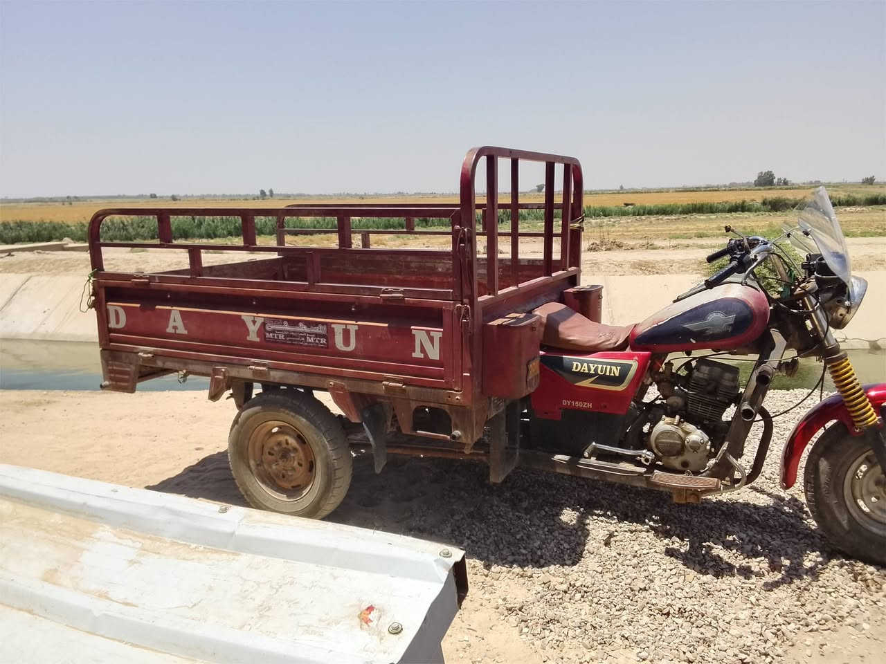 ***********
ستوته  اوراق اصولي شاصي ركبه مكفول مديل 2010 وسعر 850بيه مجال الرجائآ لحد يكتب سعر بكيفه بتعليقات لين تسمع كلام محلو ايعجبك هذا اسعر ايعجبك مايعجبك اعبر المنشور يا اخي عنوان حفريه ناحية تاج الدين
